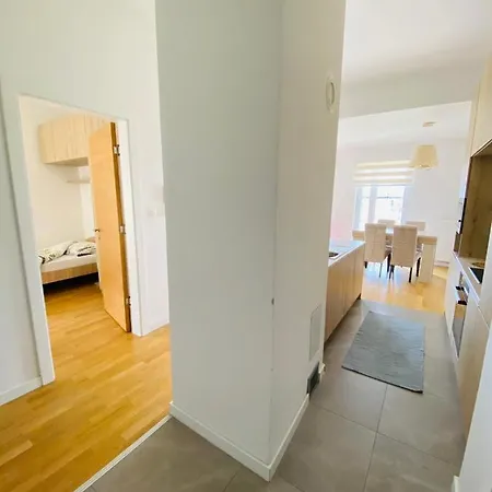 Ilidza River شقة *