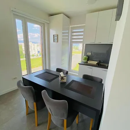 Ilidza River Appartamento *